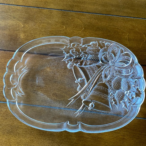 Vintage MIKASA Crystal Christmas ‘ Holiday Bells’ Oblong Plate 10 1/4 Inches - Picture 1 of 7